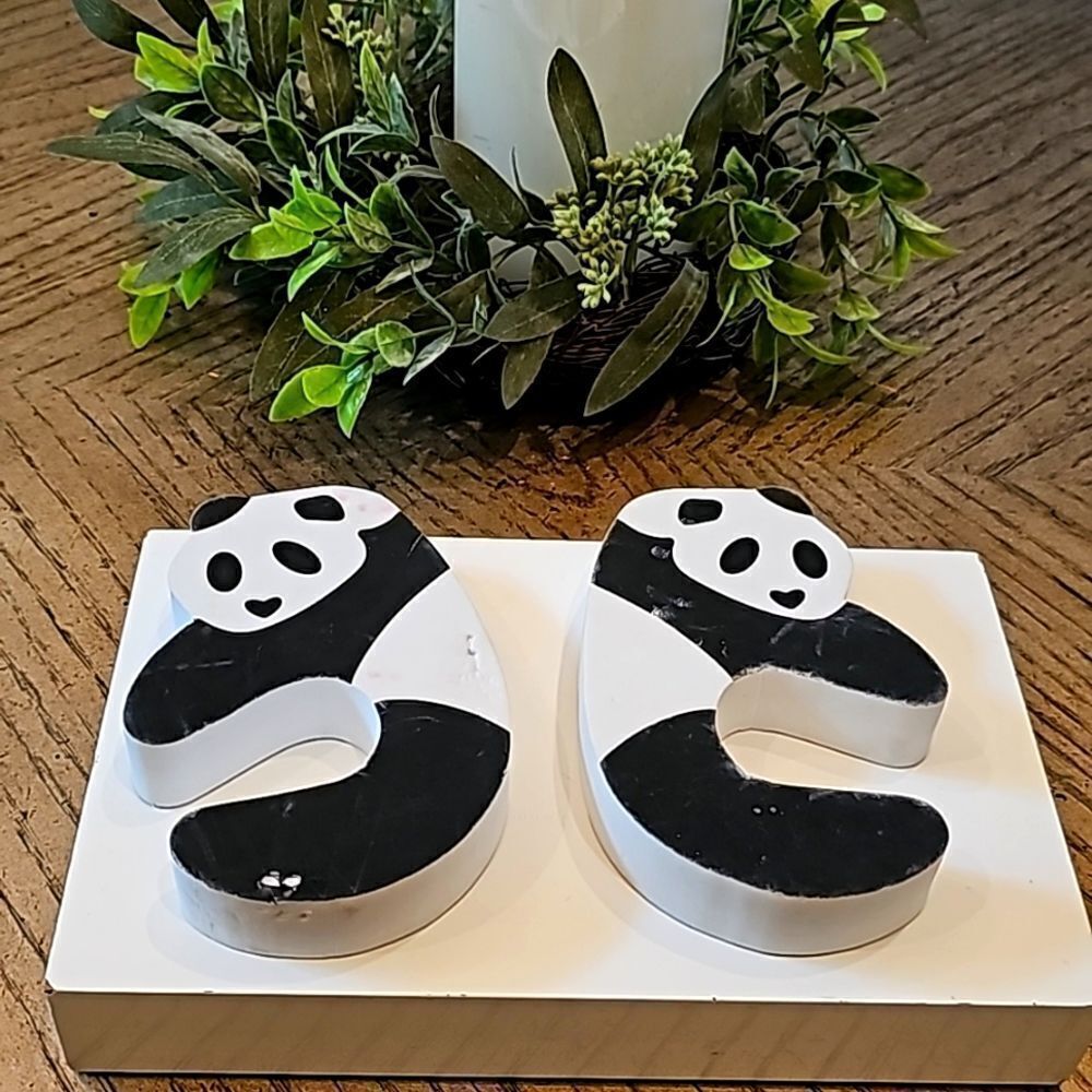 Panda door stopper includes 2
